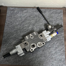 Load image into Gallery viewer, REXROTH 16-02-052-908 SECTIONAL VALVE AUTO
