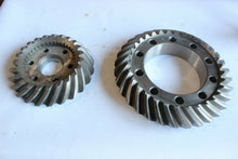 Load image into Gallery viewer, Mack 24KHA1389 Bevel Gear Set Matched New