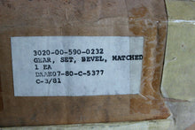 Load image into Gallery viewer, Mack 24KHA1389 Bevel Gear Set Matched New