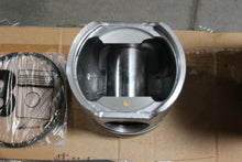 Load image into Gallery viewer, John Deere 6466T 6466A Major Engine Overhaul Kit Maxiforce 6 Cylinder Diesel T-AR100646