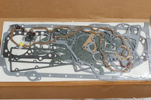 Load image into Gallery viewer, John Deere 6466T 6466A Major Engine Overhaul Kit Maxiforce 6 Cylinder Diesel T-AR100646