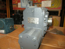 Load image into Gallery viewer, Winsmith 930MSRE061X0FA Speed Reducer Angle New
