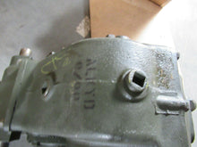 Load image into Gallery viewer, Dana Corp 002189 Mechanical Transmission New Tulsa M62 2520-00-347-4520