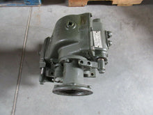 Load image into Gallery viewer, Dana Corp 002189 Mechanical Transmission New Tulsa M62 2520-00-347-4520