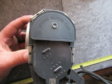 Load image into Gallery viewer, GM THROTTLE BODY 331993 NEW 227.2.AA.994AA.1993.C GENERAL MOTORS