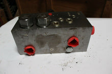 Load image into Gallery viewer, Hydraforce 92-07004 Solenoid Valve and manifold New