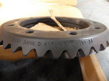 Load image into Gallery viewer, Dana 41725 / 41724 Ring & Pinion 259 Ratio C40603 New