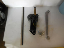 Load image into Gallery viewer, International Parts Wiper 668897C91 New