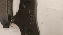 Load image into Gallery viewer, Bendix Brake Pads D1048 New