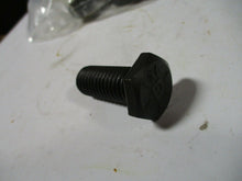 Load image into Gallery viewer, CAT 6V1999 Nut Bolt 25 in each box New
