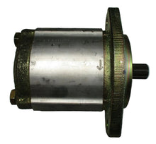 Load image into Gallery viewer, Case 4531616 Hydraulic Pump New Haldex