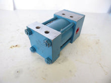 Load image into Gallery viewer, Vickers 1HA01000 Pneumatic Cylinder New