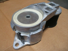 Load image into Gallery viewer, Dayco 0398133 Belt Tensioner Assembly New