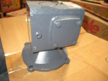 Load image into Gallery viewer, Dayton 4Z288 Speed Reducer Angle New