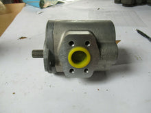 Load image into Gallery viewer, Gresen Hydraulic Pump P2150-2D3D New 43007-180