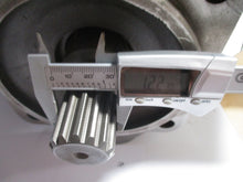 Load image into Gallery viewer, 2950A1C1R Hydreco High Performance Gear Pump 2900 Series New