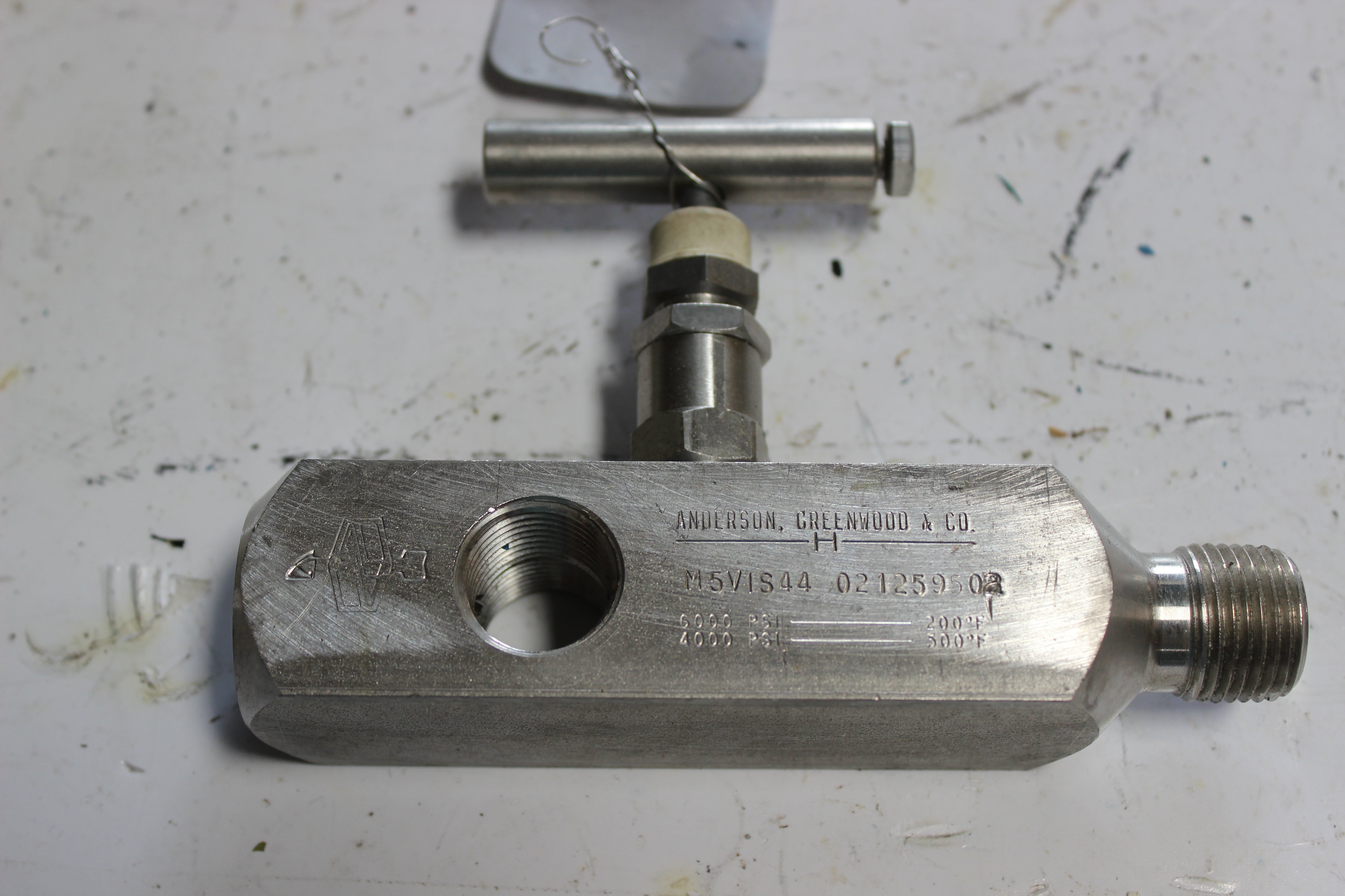 Anderson Greenwood M5VIS44, M5VIS44 Sample Port Gauge Valve