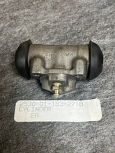 Load image into Gallery viewer, Bendix 2230700 Wheel Cylinder 2530-01-183-2718
