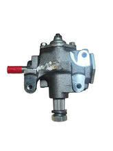 Load image into Gallery viewer, GM 7815990 Steering Gear
