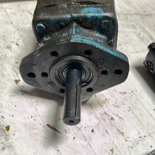 Load image into Gallery viewer, Vickers 541509C91 P/S Pump Used V20NF4D11P

