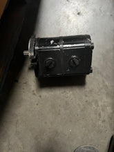 Load image into Gallery viewer, EATON 222AD00026A GEAR PUMP 549-1679-031
