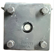 Load image into Gallery viewer, Cummins 256535 Filter Head
