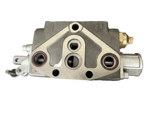 Load image into Gallery viewer, New Holland 5146538 Hydraulic Auxiliary Valve
