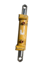Load image into Gallery viewer, Caterpillar 04962945 Hydraulic Steering Cylinder
