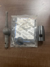 Load image into Gallery viewer, Eaton Fuller K-3147 Lever Replacement Kit
