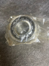 Load image into Gallery viewer, Eaton/Fuller 16817 Roller Bearing
