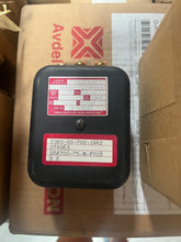 Load image into Gallery viewer, Hartman Electrical J214VN Cutout Relay, 2920-00-702-1442
