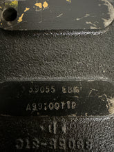 Load image into Gallery viewer, Eaton 39055-EBK Self-leveling Valve
