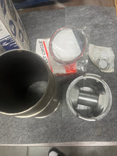 Load image into Gallery viewer, Clevite 226-1584 Cylinder Sleeve Kit
