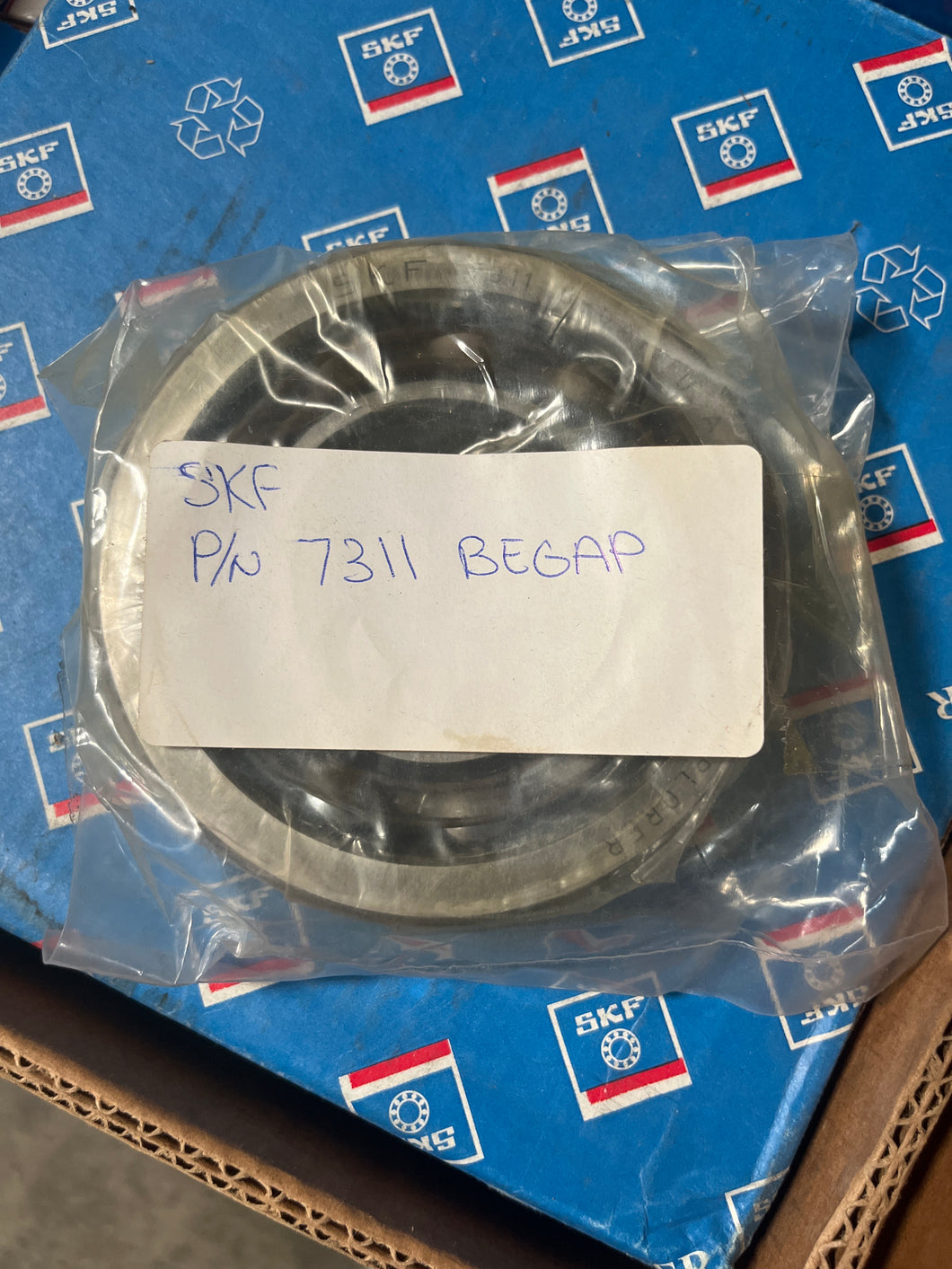 SKF 7311BEGAP Bearing New no Box