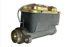 Load image into Gallery viewer, GM 14076814 Master Brake Cylinder 2530-01-156-6213
