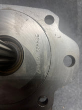 Load image into Gallery viewer, Caterpillar 9T9909 Hydraulic Pump (Broken Mount)
