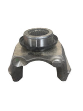 Load image into Gallery viewer, Detroit Diesel A6803520044 Yoke 1710 Rockwell 17TYS5-3
