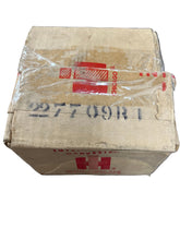 Load image into Gallery viewer, Navistar International 227709R1 Hub Body 2940-00-846-6136
