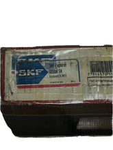 Load image into Gallery viewer, SKF 22318EK Spherical roller bearing
