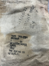 Load image into Gallery viewer, Boeing 1805, MS25337-5 Circuit Breaker 5925-00-752-6430
