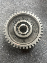 Load image into Gallery viewer, Hercules 40-3076053 Gear Cluster 3020-01-118-1072

