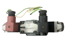 Load image into Gallery viewer, Rexroth 4WEH16H60/6AG12NS2Z45V Directional Valve 4WE6J51/AG12NZ45V

