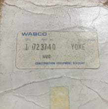 Load image into Gallery viewer, Wabco 723740 Yoke 3805-00-122-4707
