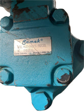 Load image into Gallery viewer, Samek Vickers 4520VQ42A11S-115DC20L Vane Pump

