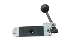 Load image into Gallery viewer, ARO 5831010002 Pneumatic Valve 5831 0100 02
