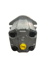 Load image into Gallery viewer, Sauer-Sunstrand SNM2/19-C106-AHH1/8E Hydraulic Gear Pump
