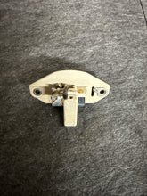 Load image into Gallery viewer, Bosch 0192053005 Regulator 2920-01-167-1974
