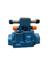 Load image into Gallery viewer, Rexroth 4WEH22L74/6EW110N-9TSK4 Directional Control Valve USED
