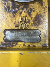 Load image into Gallery viewer, Caterpillar 109-6938 Bracket
