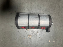 Load image into Gallery viewer, John Barnes 12494 Used Hydraulic Gear Pump
